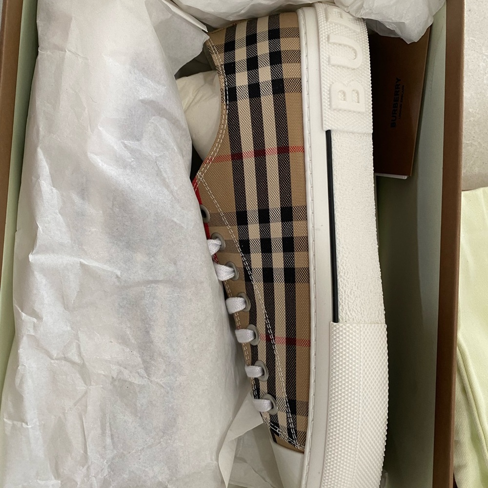 Vintage Check Cotton Burberry Sneakers - Picture 8 of 9